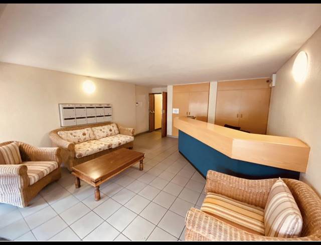 238M² BUILDING TO LET IN SANLAMHOF